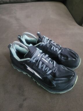 Altra Lone Peak 4.5 Blue Gray Teal Trail Running Shoes AL0A4QTX446 Women Size 8